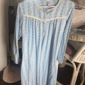 Soft nightgowns